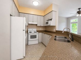 555 Grasslands Ct, Waterloo, ON N2V2R5