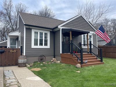 8634 Frontier Ave, Niagara Falls, NY, 14304