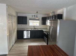 405 Atlantis Ave, Anchorage, AK 99518