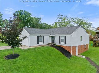 5302 Westbrook Dr, Cross Lanes, WV 25313