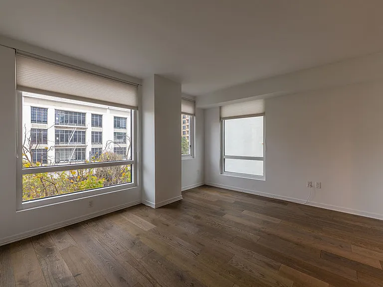 1788 Clay St #404 — Photo 9