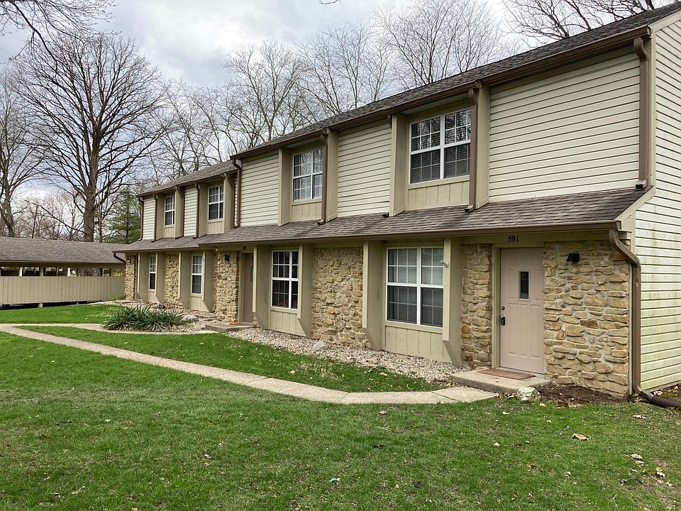 1st image of 591 Holly Ct S