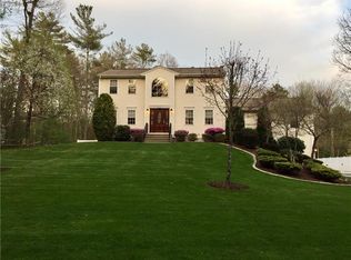 35 Pinewood Ln, Harrisville, RI 02830