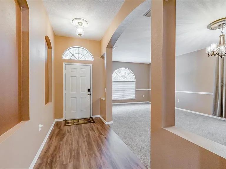405 Fern Gulley Dr — Photo 3
