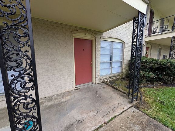 3rd image of 6030 Alpine Cir