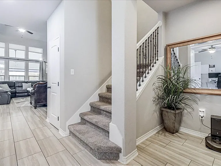 7809 Pavo Real St — Photo 8