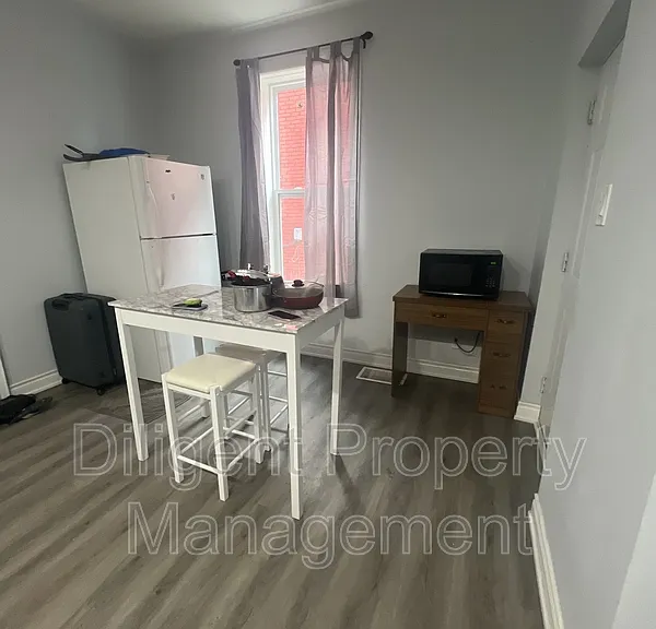 219 Stewart St #PROPERTY — Photo 5