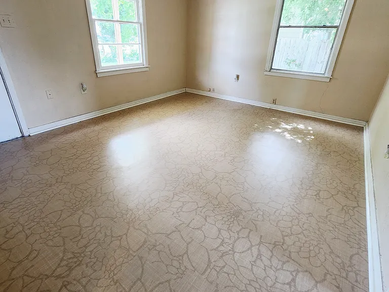 2407 SW B Ave — Photo 6