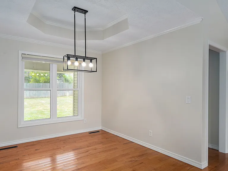 2921 S Eldon Ave — Photo 7