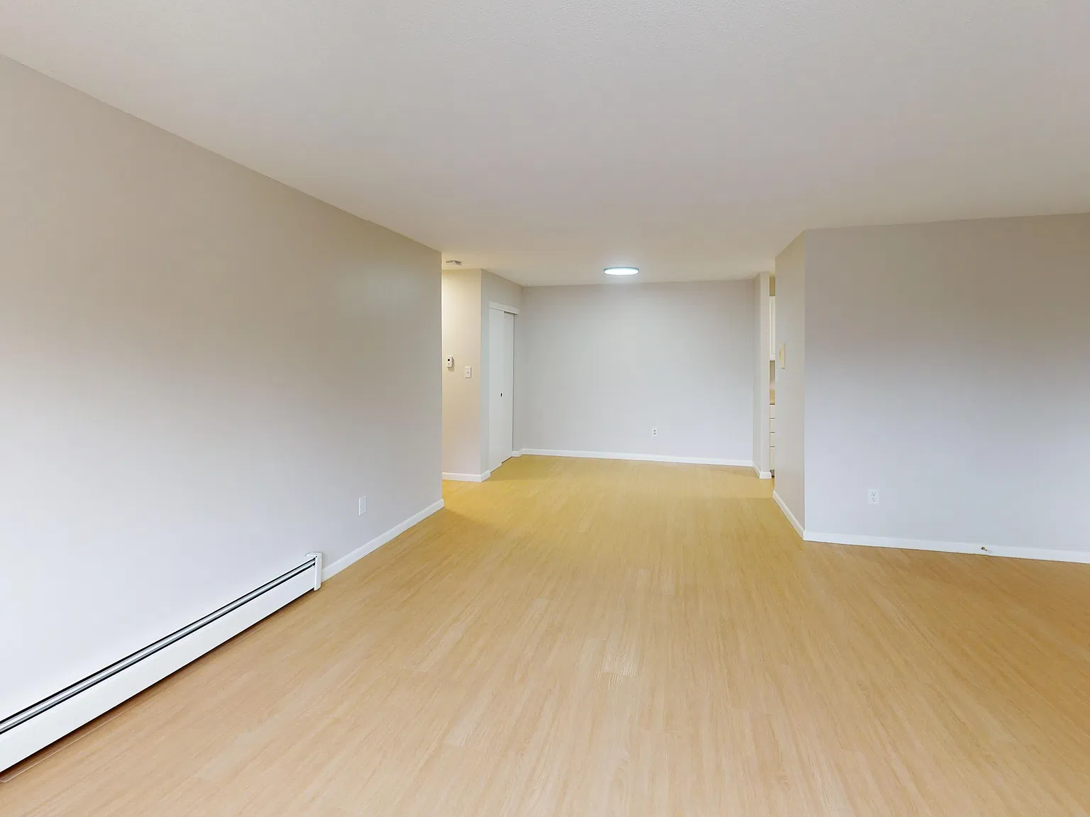 1 bed, 725 sqft, $1,825 — Photo 2