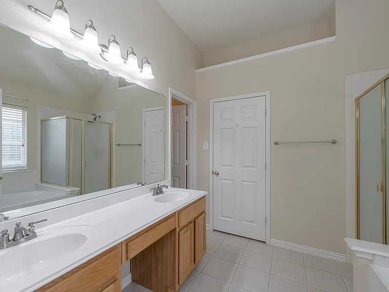 9906 Madison Dr — Photo 12
