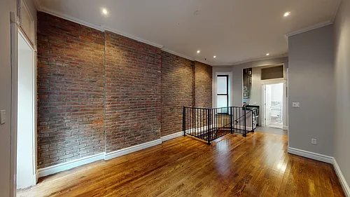 52 Barrow St #1B Photo 1