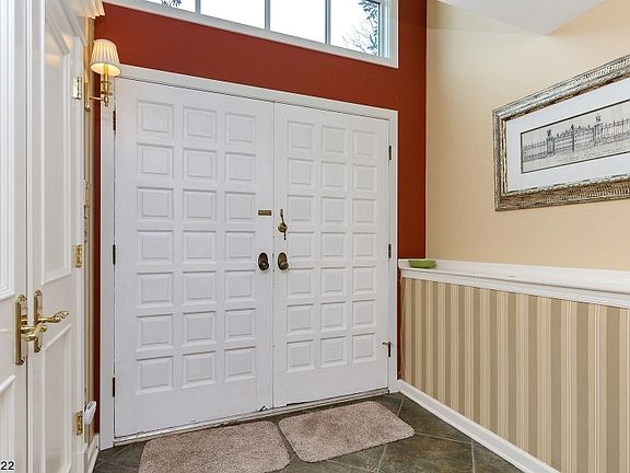 2nd image of 4 Fells Manor Rd