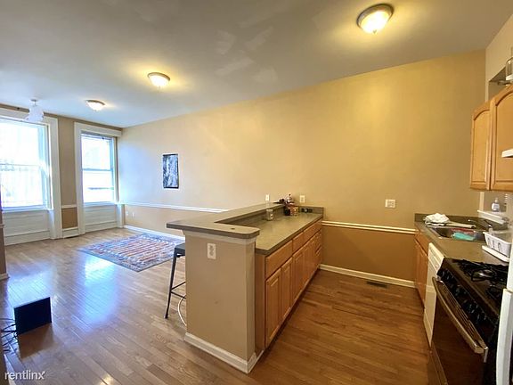 3rd image of 2355 N Park Ave #1