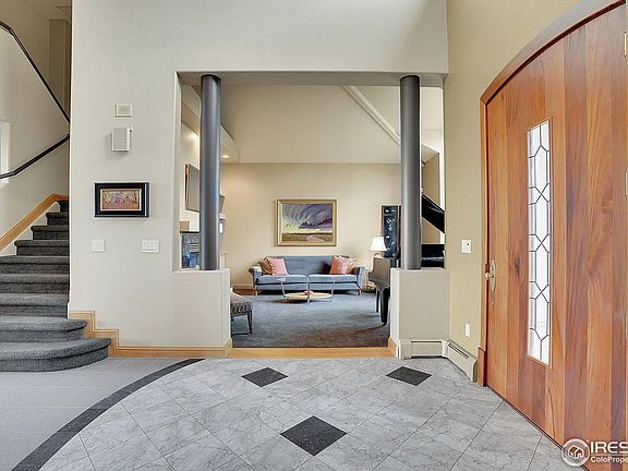 5th image of 592 E MANORWOOD Ln