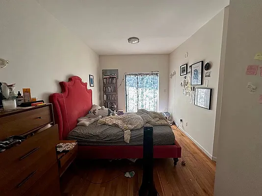 Rented by Yup Realty LLC | media 10