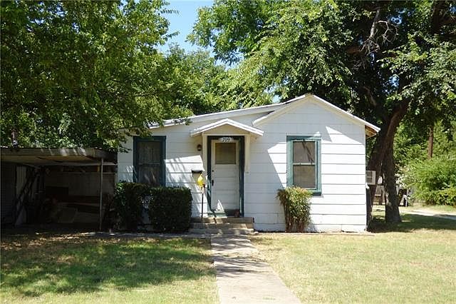 1st image of 709 W Patterson St