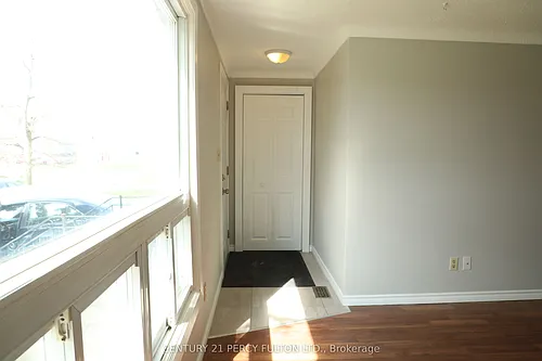 24 Flower St Photo 1