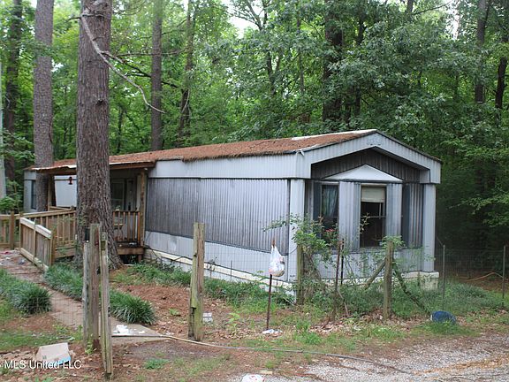 4th image of 1347 Briscoe Rd