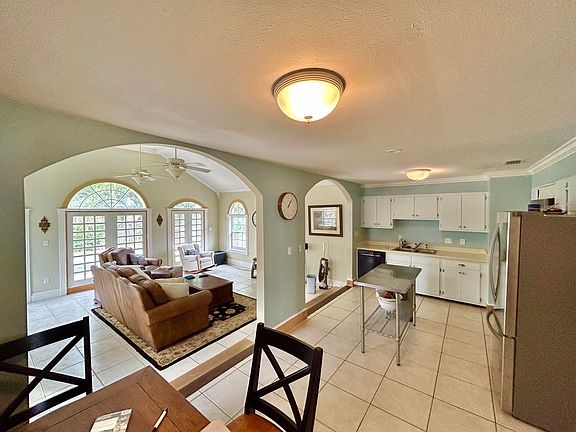 5th image of 609 Sea Oats Dr