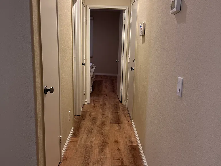 102 Shoreline Dr — Photo 12