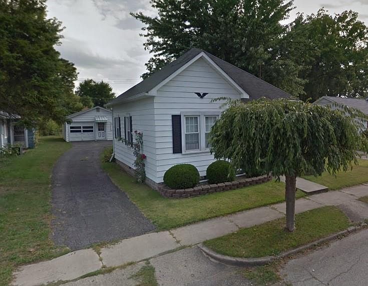 2nd image of 1521 S M St