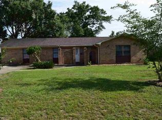 6121 Hamilton Bridge Rd, Milton, FL 32570