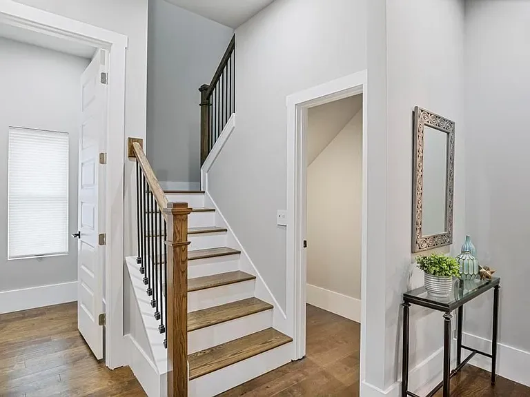 79 Adair Ave — Photo 21