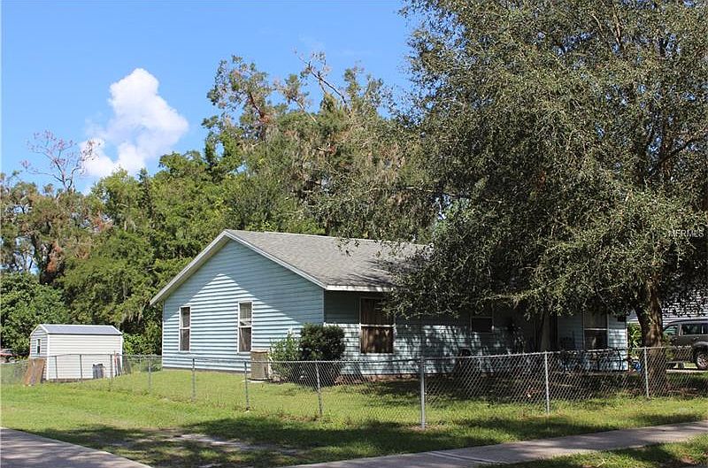 2nd image of 845 E Voorhis Ave