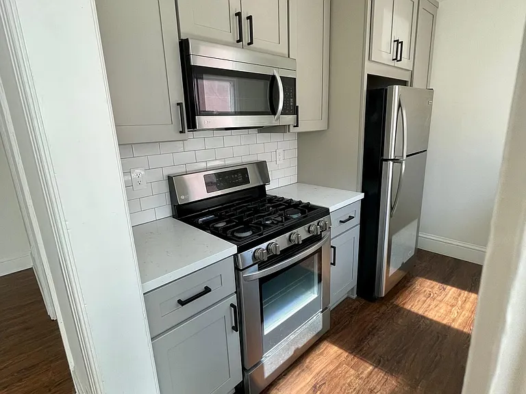 1406 N Formosa Ave #1/2 — Photo 20