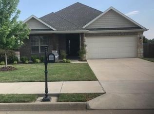 1420 Gooseneck Ln, Cave Springs, AR 72718