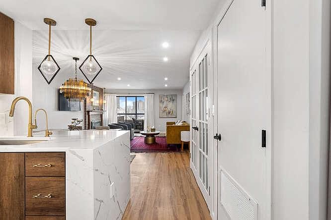 1st image of 800 N Pearl St #4