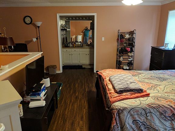 5th image of 7012 Weatherwood Dr