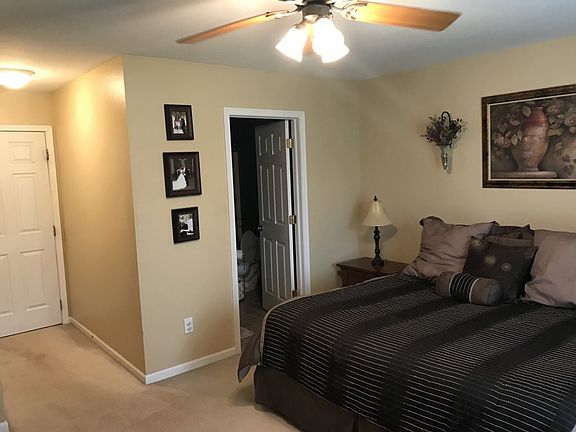 5th image of 2844 S Lakeport St
