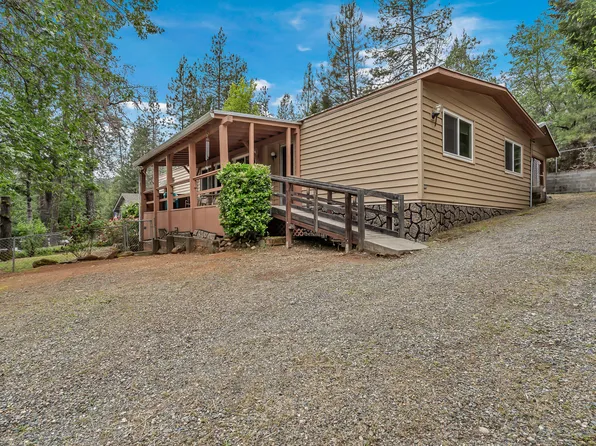 20742 Mammoth Dr, Lakehead, CA 96051