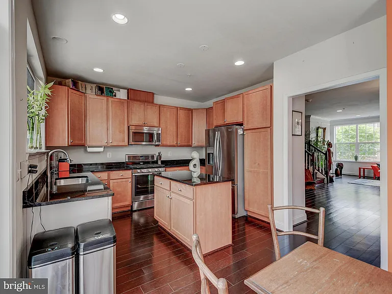 124 Meridian Ln — Photo 18