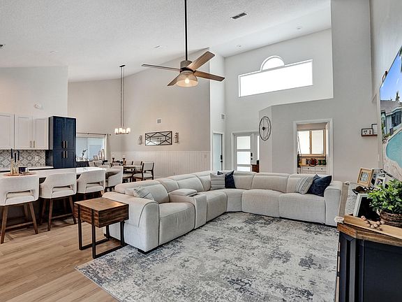 5th image of 1711 W Oak Knoll Circle
