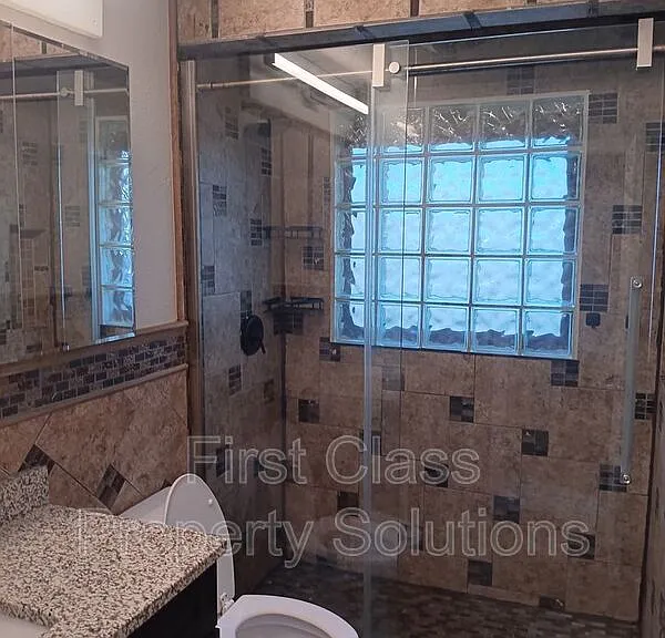 1205 S Howard Ave — Photo 10