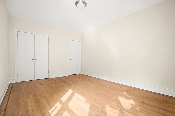 Rented by Compass | media 7