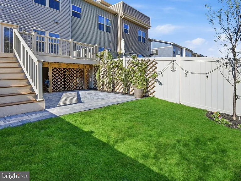 5927 Pecking Stone St — Photo 22