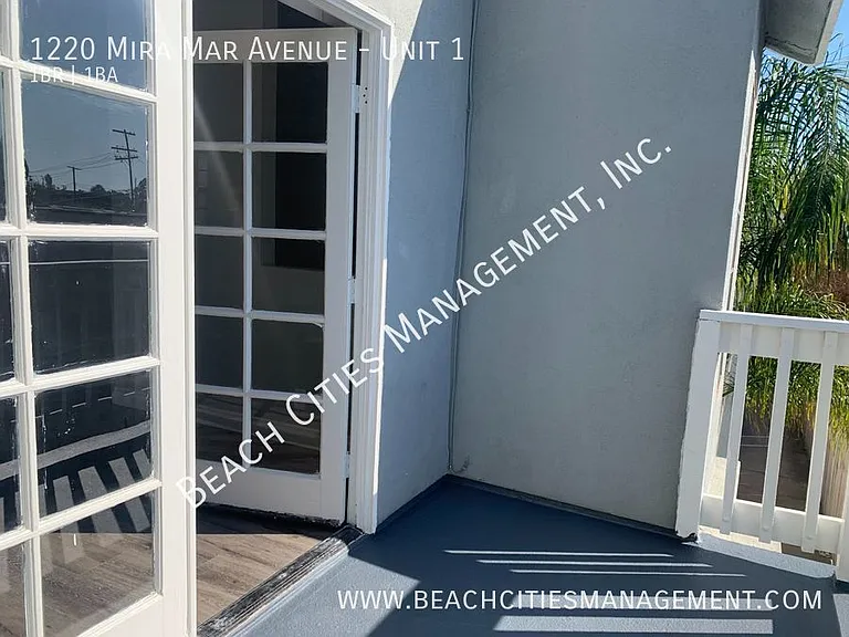 1220 Mira Mar Ave #1 — Photo 39