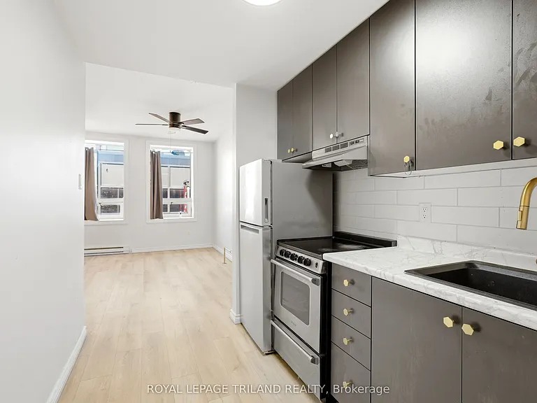 423 Richmond St #303 — Photo 5