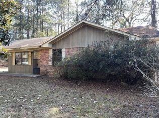 317 W Railroad St, Newton, MS 39345