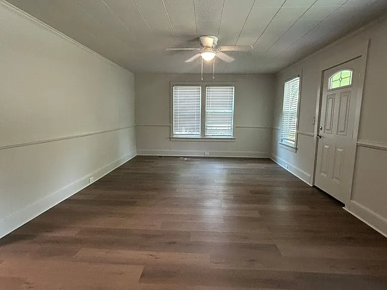314 Creps St — Photo 12