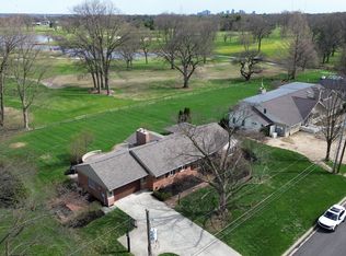 3860 Lyon Dr, Columbus, OH 43220