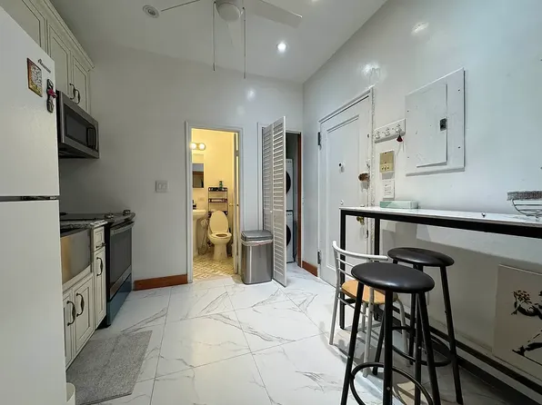 166 East 88th Street image 9 of 9