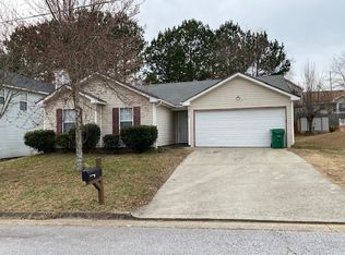 3717 Salem Meadows Dr, Lithonia, GA 30038