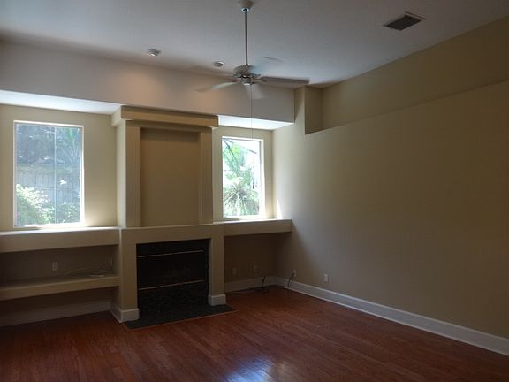 3rd image of 8106 Vineland Oaks Blvd