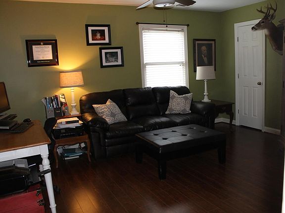 2nd image of 101 Olde Towne Dr