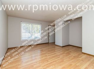 4128 Harris St, Ames, IA 50014